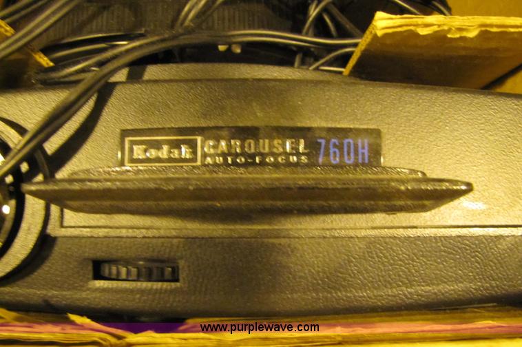 image for item 9320 Assorted electronics