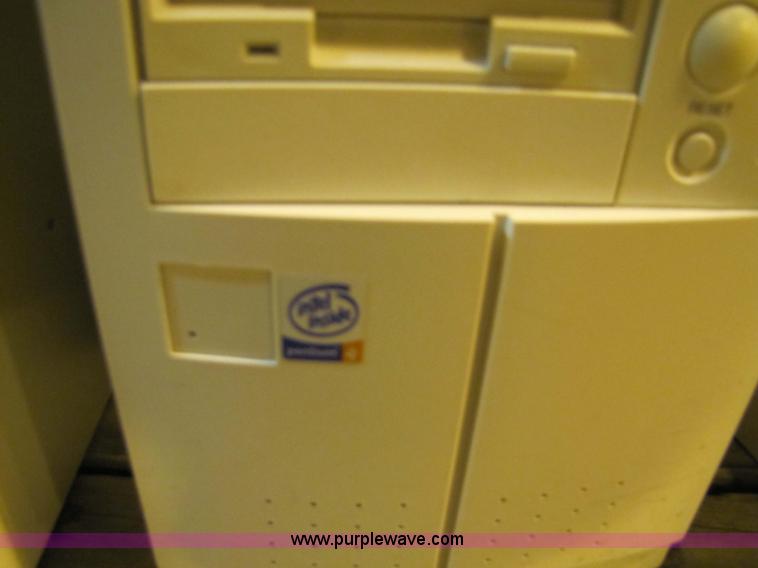 image for item 9324 (4) ASUS P4B266 mother boards