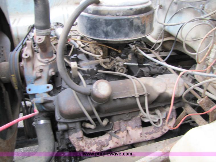 image for item 9331 1978 Dodge 600 dump truck