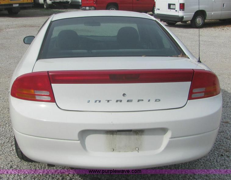 image for item 9367 2001 Dodge Intrepid SE