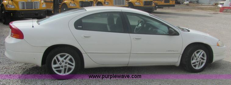 image for item 9367 2001 Dodge Intrepid SE