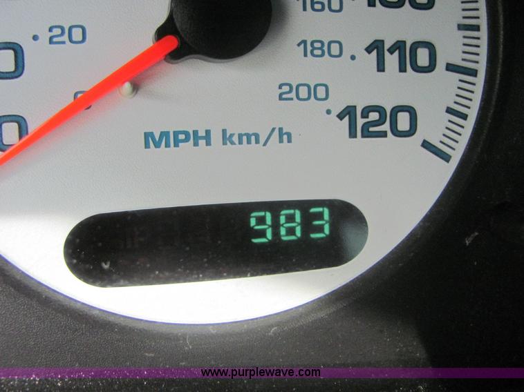 image for item 9367 2001 Dodge Intrepid SE