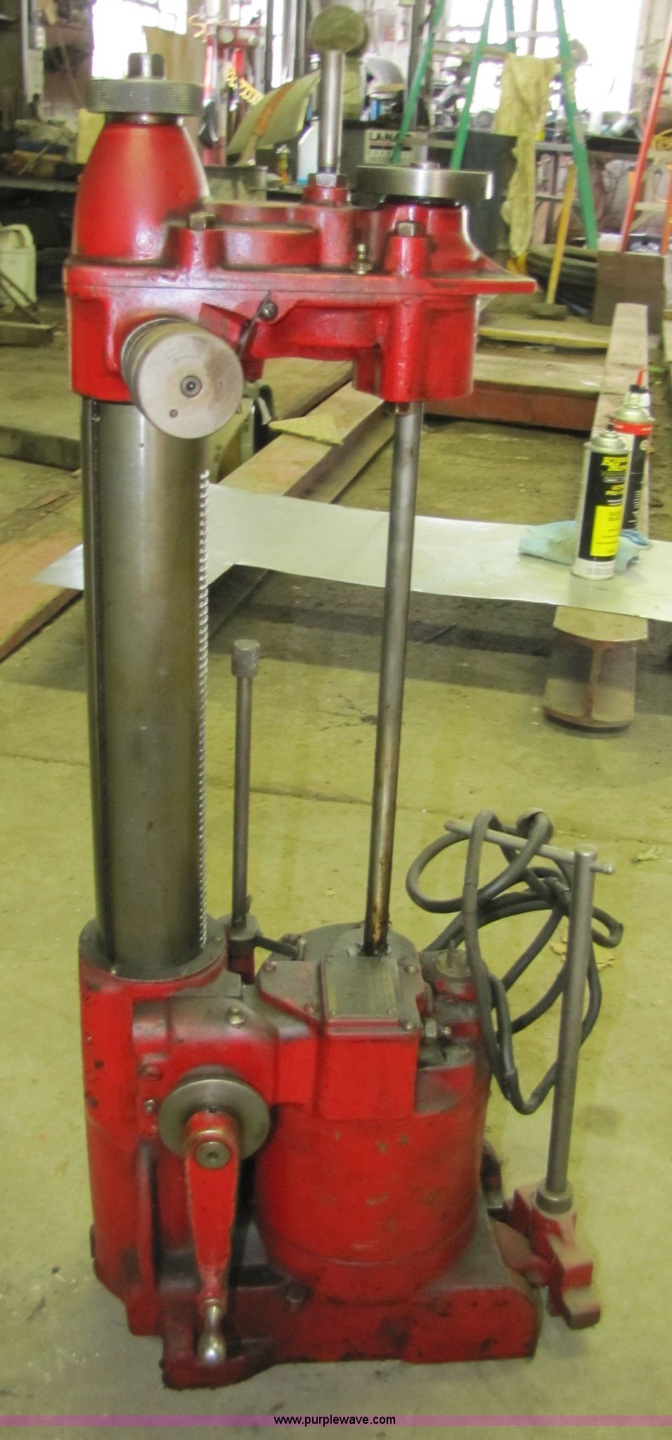 Van Norman "Perfecto" 900 boring bar in Cottonwood Falls, KS Item