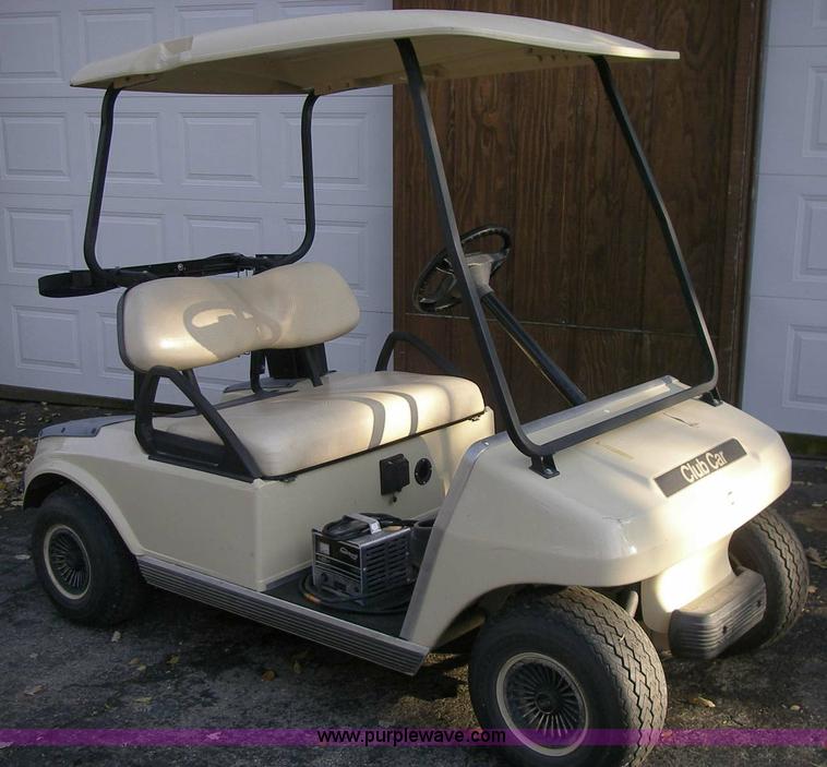 image for item 1200 2005 Club Car electric golf cart