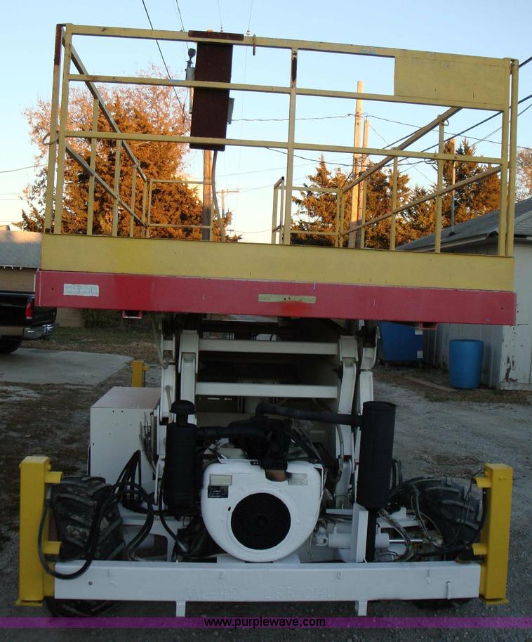 image for item 1652 Mark Lift MT40G scissor lift