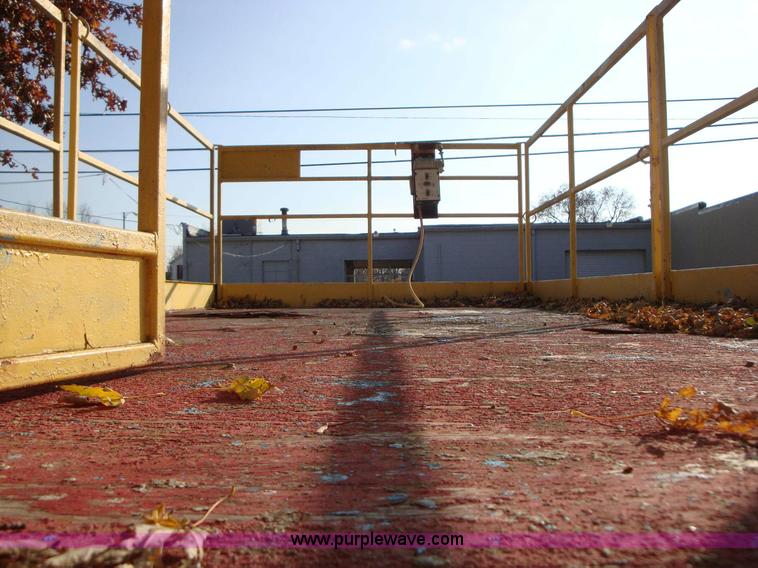 image for item 1652 Mark Lift MT40G scissor lift