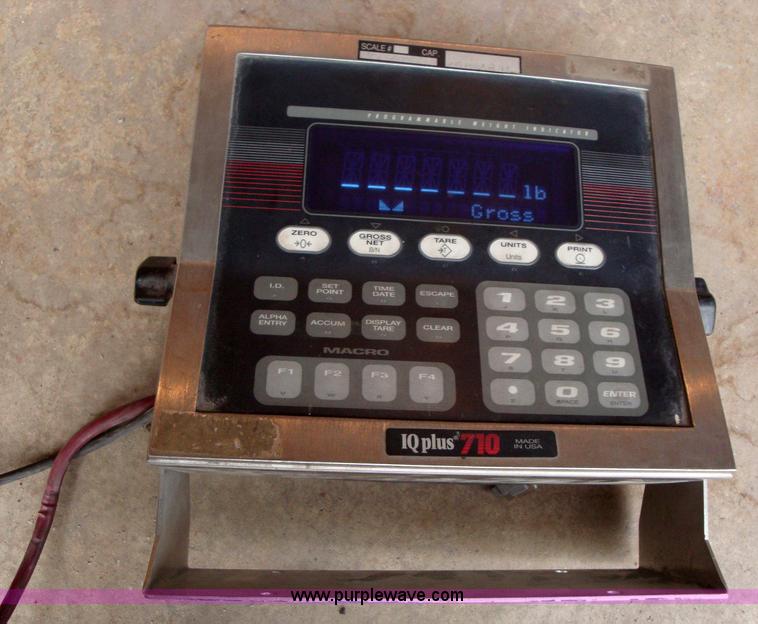 image for item 1653 Kanawha platform scale