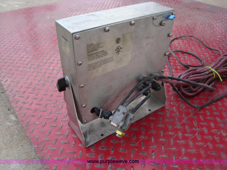 image for item 1653 Kanawha platform scale