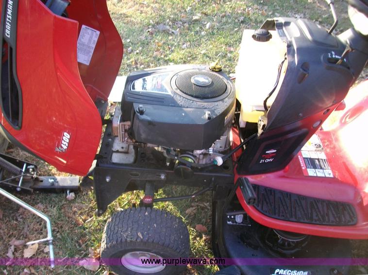 image for item 1902 2007 Craftsman mower