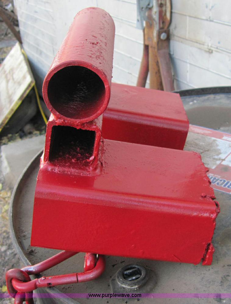 image for item 1958 Lowe Mfg 1650E hydraulic post hole digger