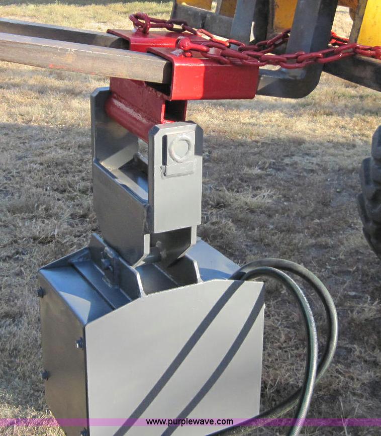 image for item 1958 Lowe Mfg 1650E hydraulic post hole digger