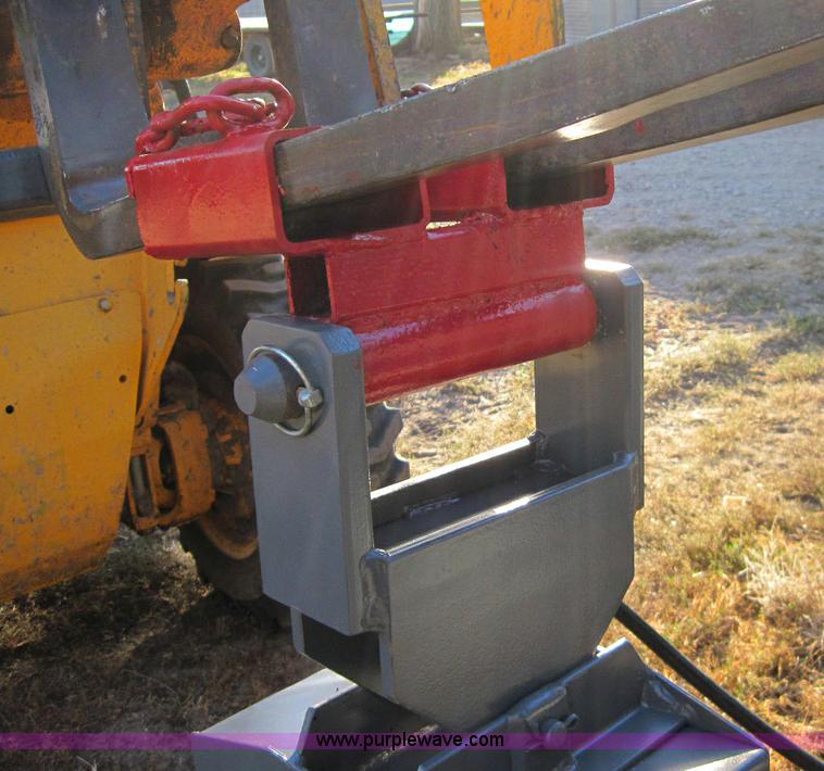 image for item 1958 Lowe Mfg 1650E hydraulic post hole digger