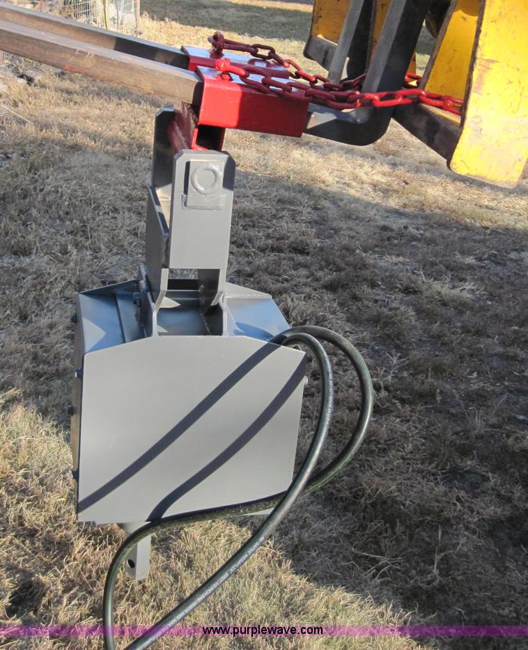 image for item 1958 Lowe Mfg 1650E hydraulic post hole digger