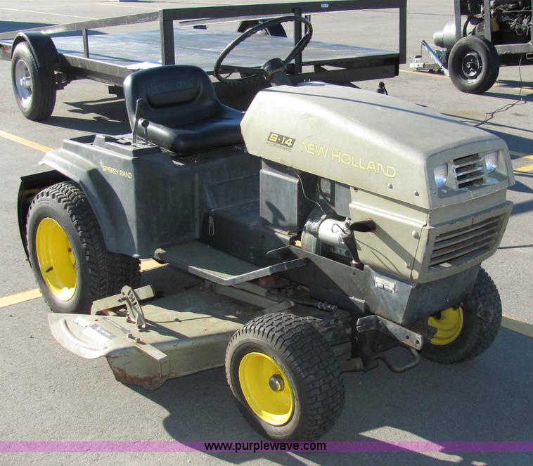 image for item 2306 New Holland S-14 hydrostatic garden tractor with snow blade