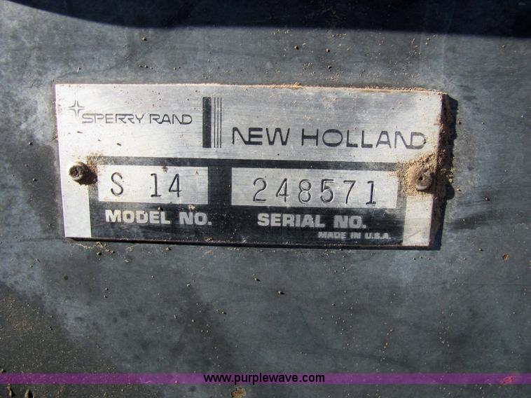 image for item 2306 New Holland S-14 hydrostatic garden tractor with snow blade