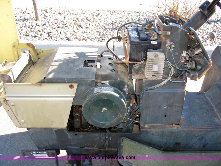 image for item 2306 New Holland S-14 hydrostatic garden tractor with snow blade