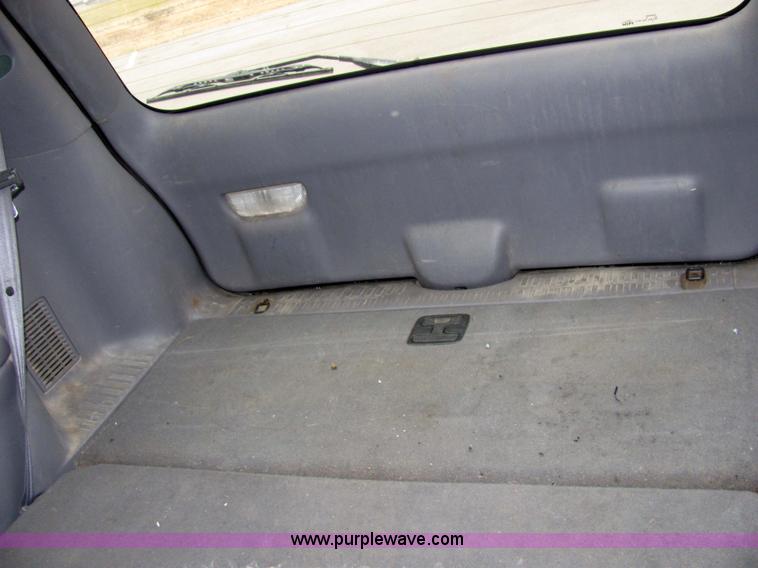 image for item 2307 1998 Dodge Durango