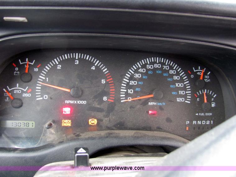 image for item 2307 1998 Dodge Durango