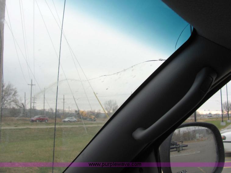 image for item 2307 1998 Dodge Durango