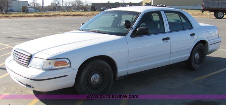 image for item 2312 2000 Ford Crown Victoria Police Interceptor