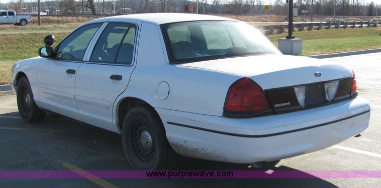 image for item 2312 2000 Ford Crown Victoria Police Interceptor