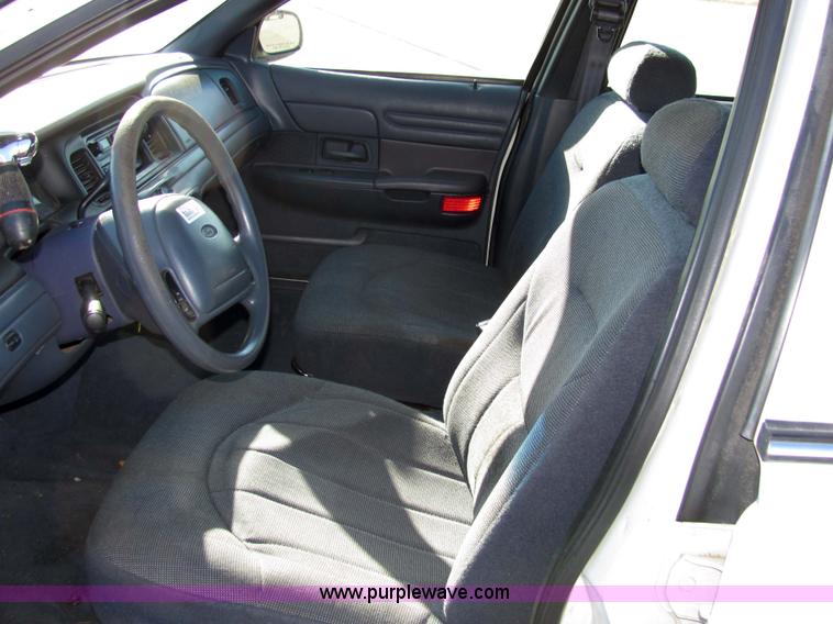 image for item 2312 2000 Ford Crown Victoria Police Interceptor