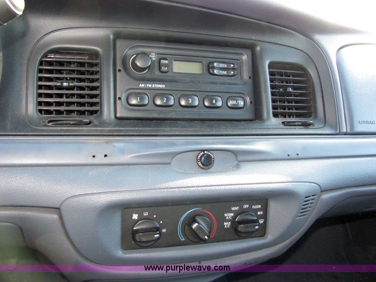 image for item 2312 2000 Ford Crown Victoria Police Interceptor