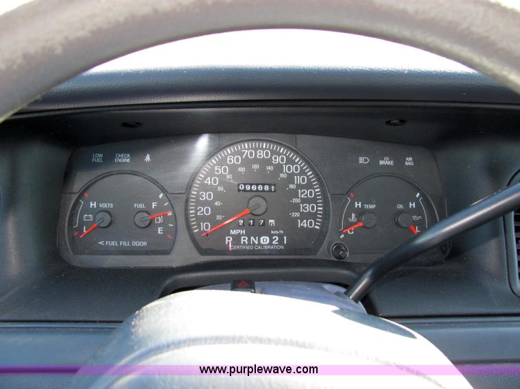 image for item 2312 2000 Ford Crown Victoria Police Interceptor