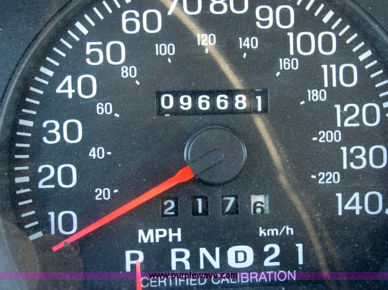 image for item 2312 2000 Ford Crown Victoria Police Interceptor