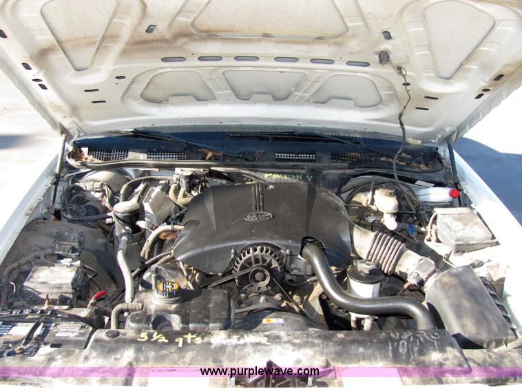 image for item 2312 2000 Ford Crown Victoria Police Interceptor