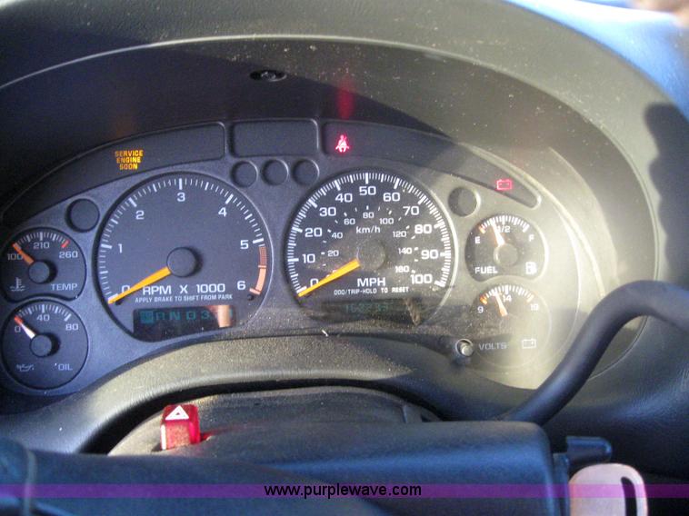 image for item 3057 1999 Chevrolet Blazer