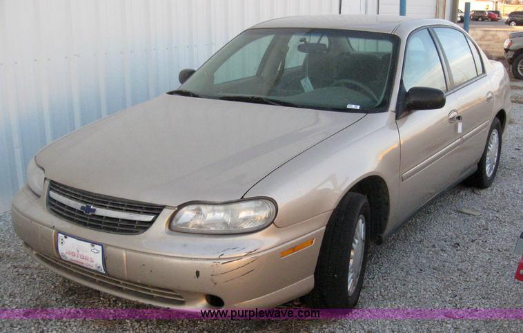 image for item 3059 2002 Chevrolet Malibu