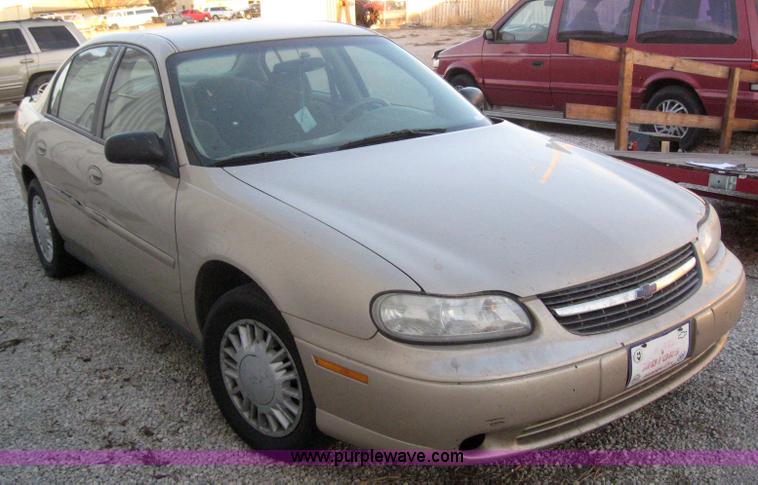 image for item 3059 2002 Chevrolet Malibu