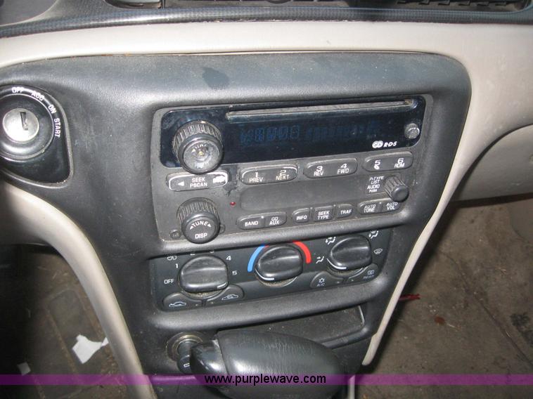 image for item 3059 2002 Chevrolet Malibu