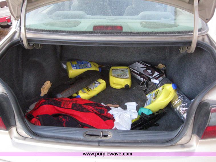 image for item 3059 2002 Chevrolet Malibu