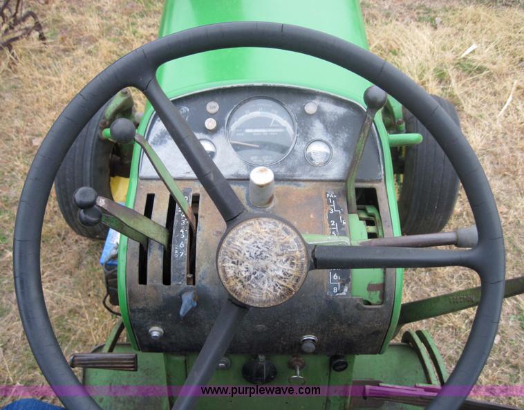 image for item 3174 John Deere 3020