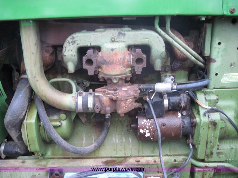 image for item 3174 John Deere 3020