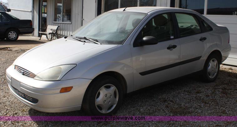 image for item 4715 2001 Ford Focus