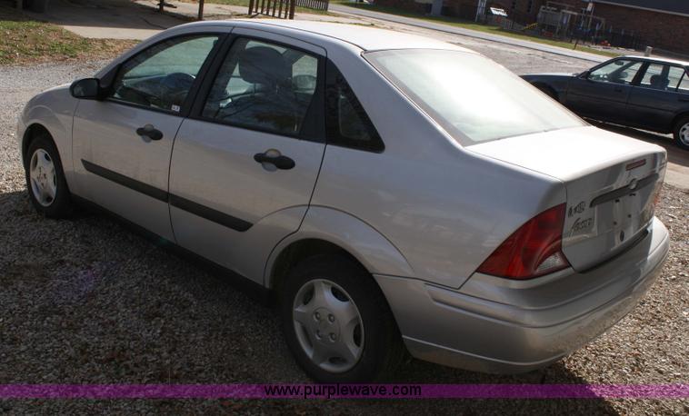 image for item 4715 2001 Ford Focus