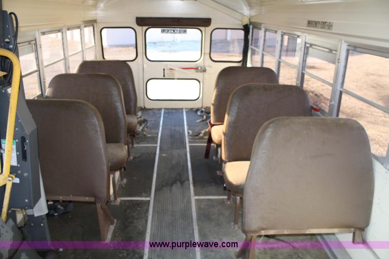 image for item 4774 1993 Chevrolet P30 bus