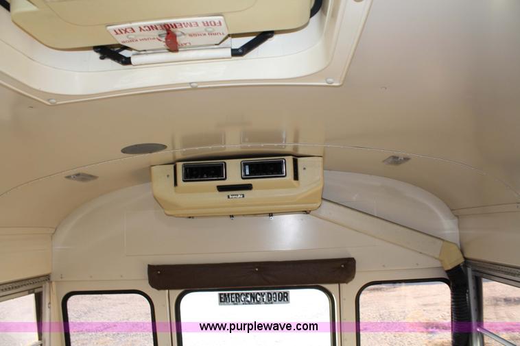 image for item 4774 1993 Chevrolet P30 bus