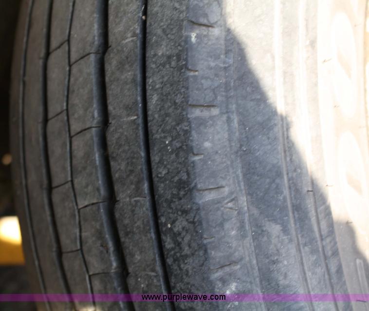 image for item 4774 1993 Chevrolet P30 bus