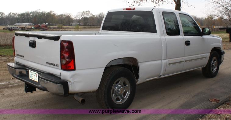image for item 4791 2003 Chevrolet Silverado C1500 extended cab pickup truck