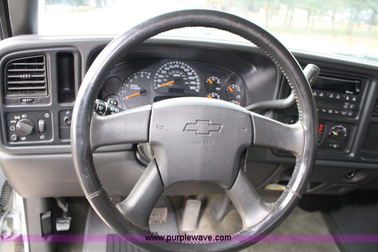 image for item 4791 2003 Chevrolet Silverado C1500 extended cab pickup truck