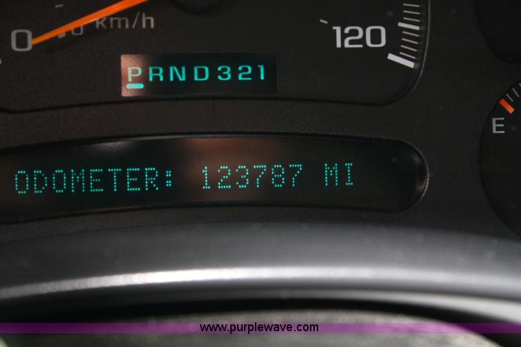 image for item 4791 2003 Chevrolet Silverado C1500 extended cab pickup truck