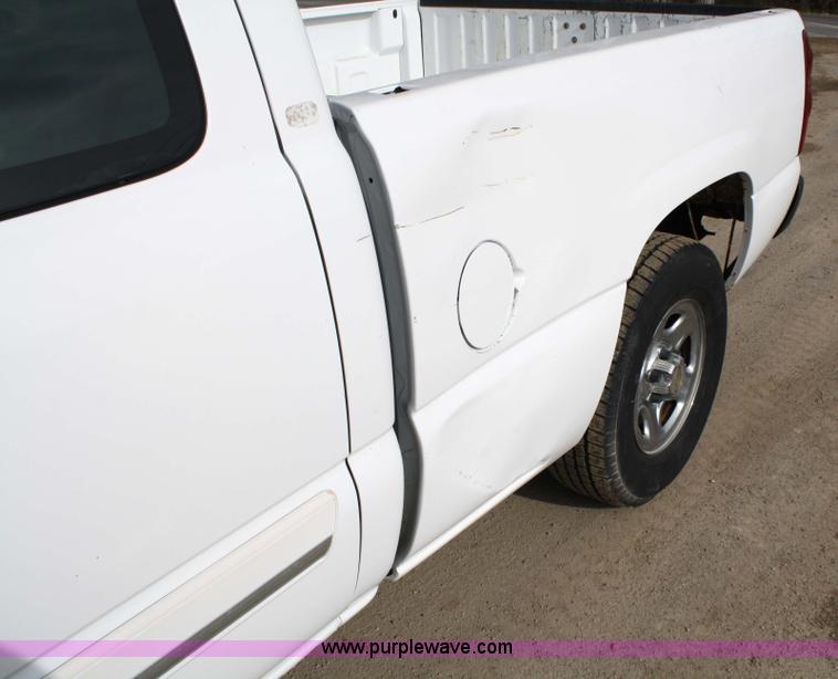 image for item 4791 2003 Chevrolet Silverado C1500 extended cab pickup truck