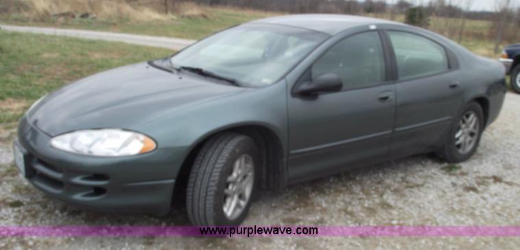 image for item 5538 2004 Dodge Intrepid SE