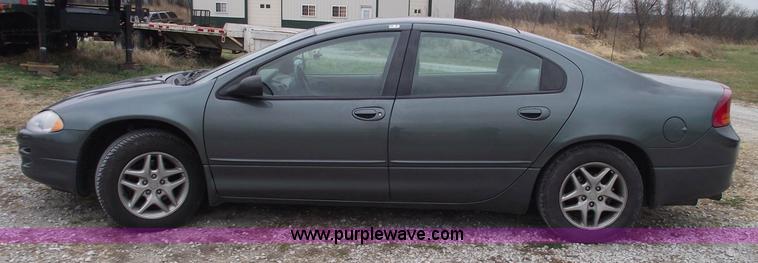 image for item 5538 2004 Dodge Intrepid SE
