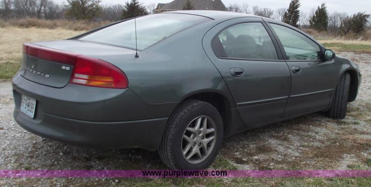 image for item 5538 2004 Dodge Intrepid SE
