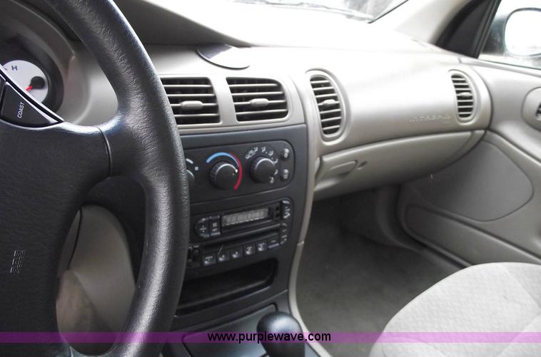 image for item 5538 2004 Dodge Intrepid SE